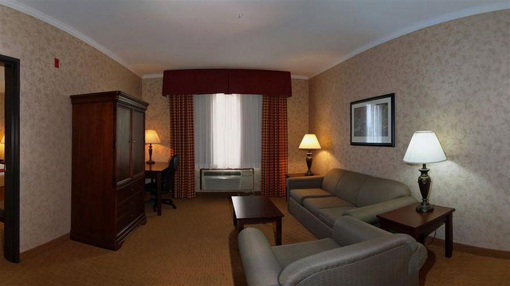 Holiday Inn Express Hotel & Suites Albany By Ihg Exterior foto