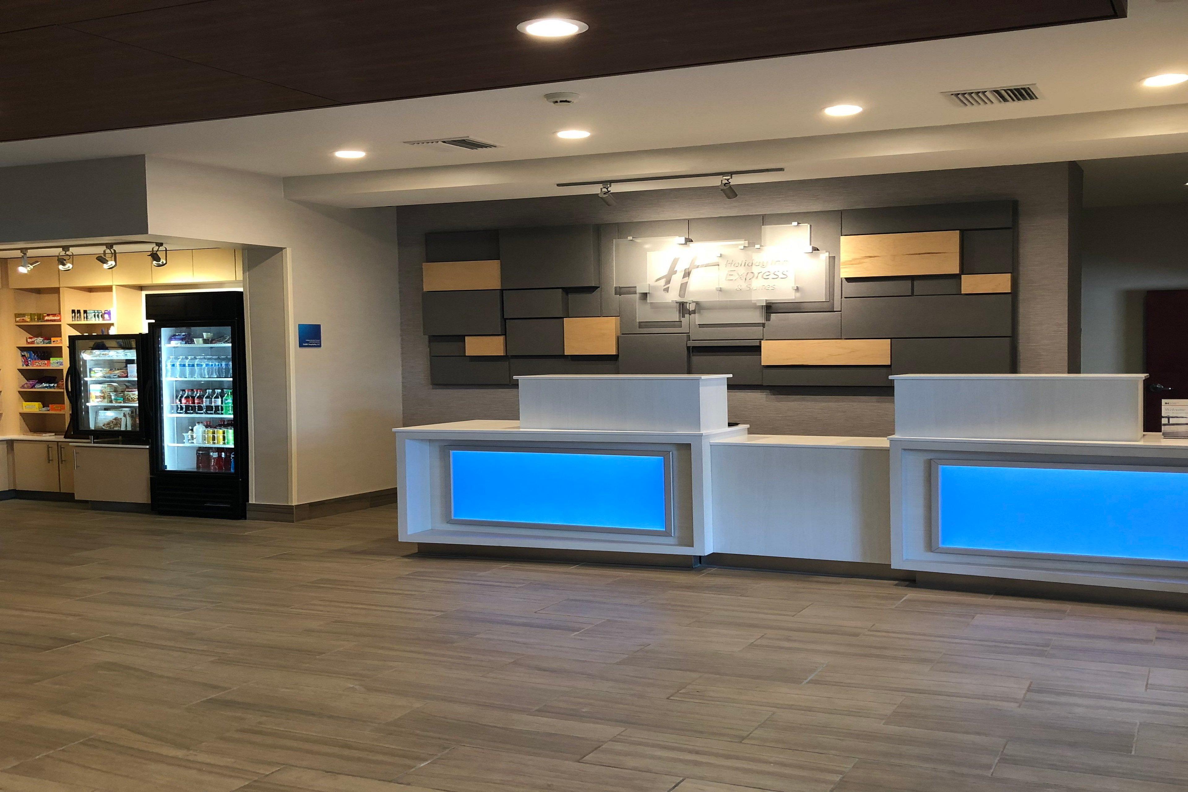 Holiday Inn Express Hotel & Suites Albany By Ihg Exterior foto