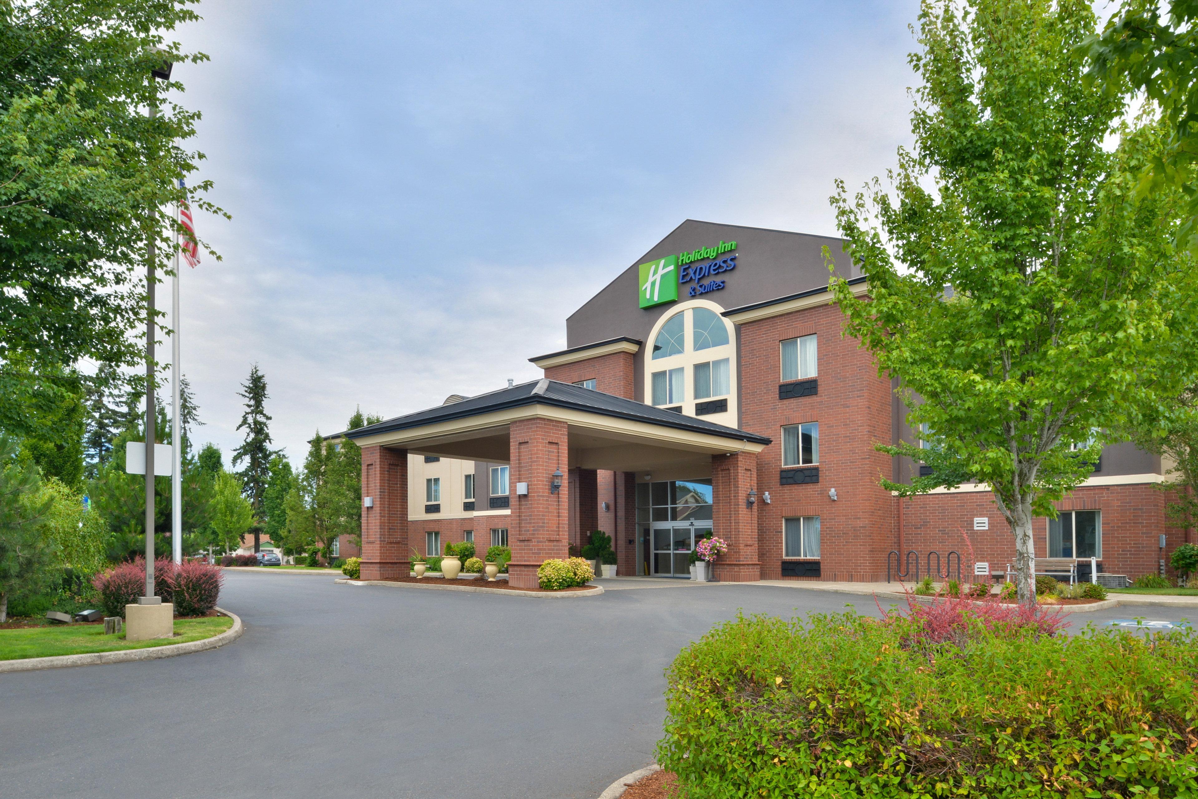 Holiday Inn Express Hotel & Suites Albany By Ihg Exterior foto