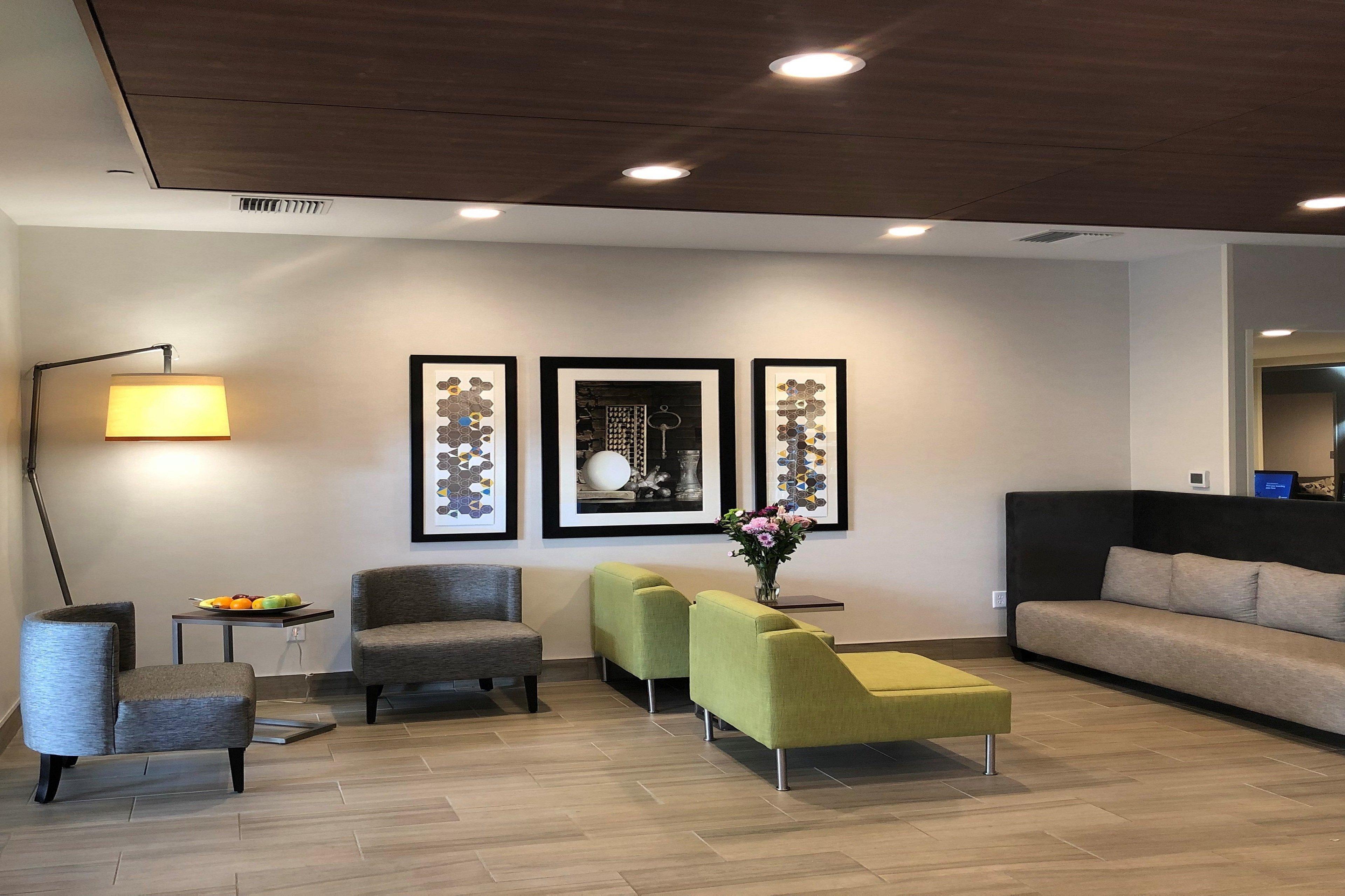 Holiday Inn Express Hotel & Suites Albany By Ihg Exterior foto