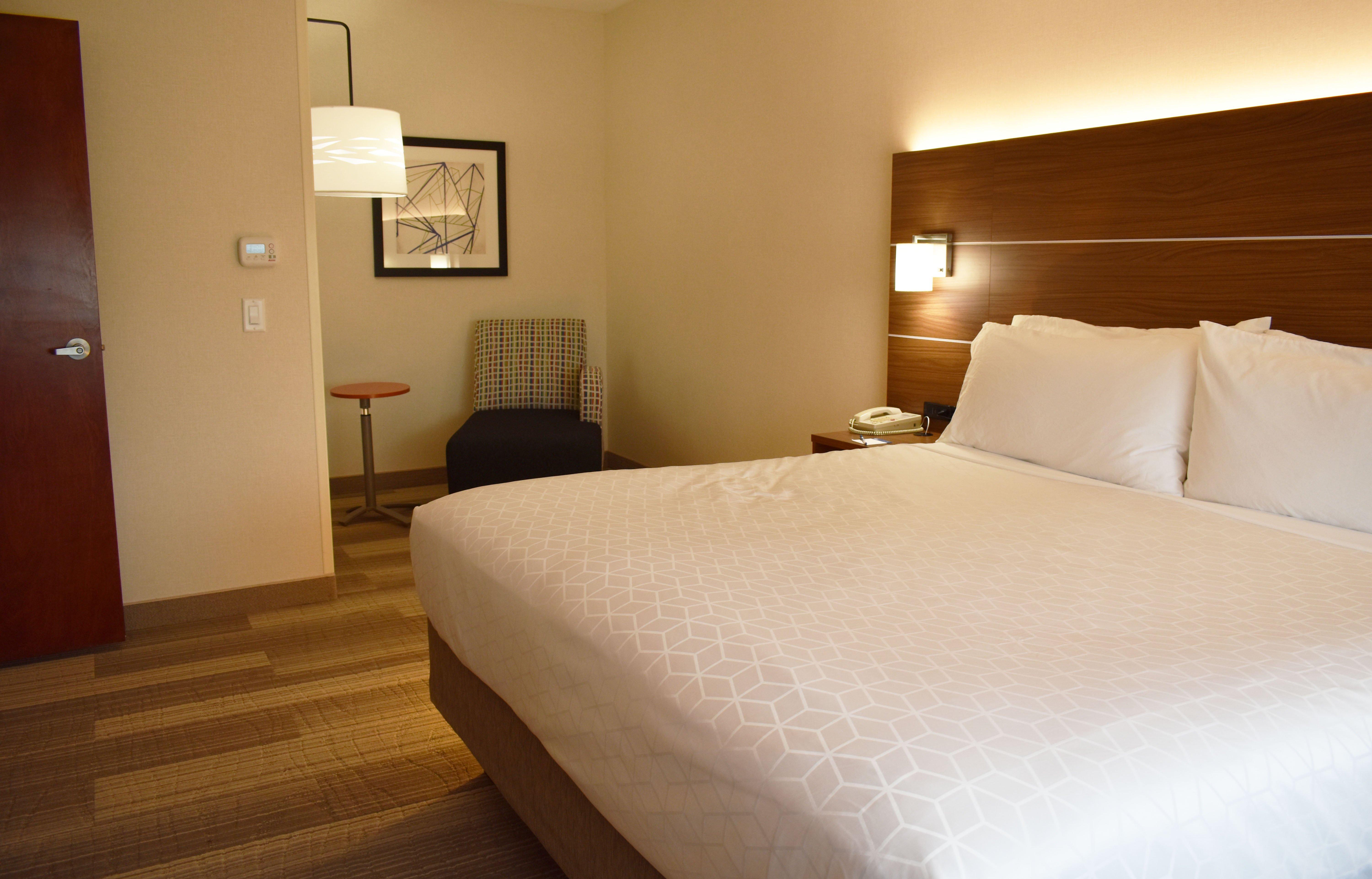 Holiday Inn Express Hotel & Suites Albany By Ihg Exterior foto