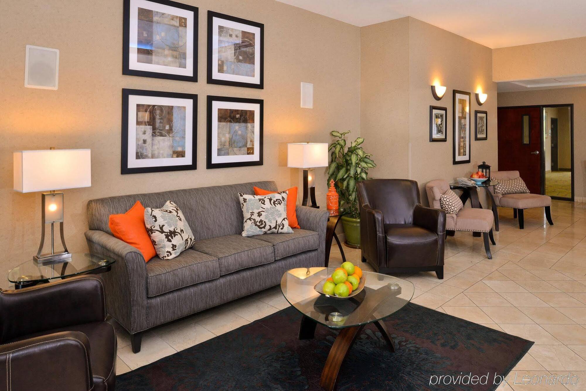 Holiday Inn Express Hotel & Suites Albany By Ihg Exterior foto